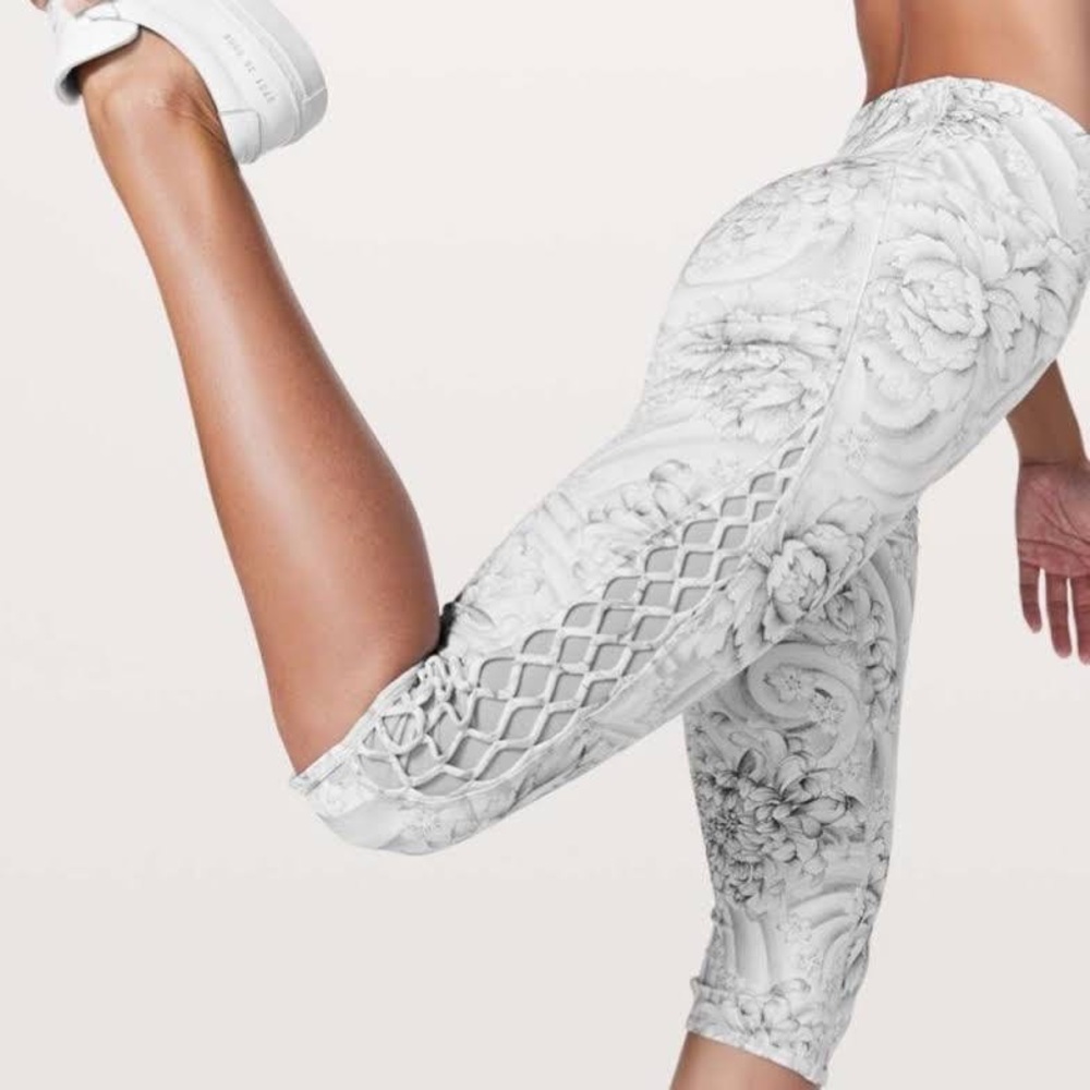Lululemon Love Knot Crop Leggings Twine White Multi Floral Luxtreme